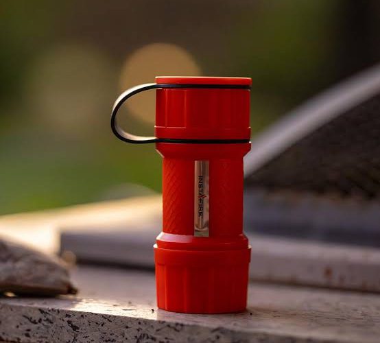Storm-proof Survival Matches: A Reliable Fire-Starting Tool for Every Emergency Kit